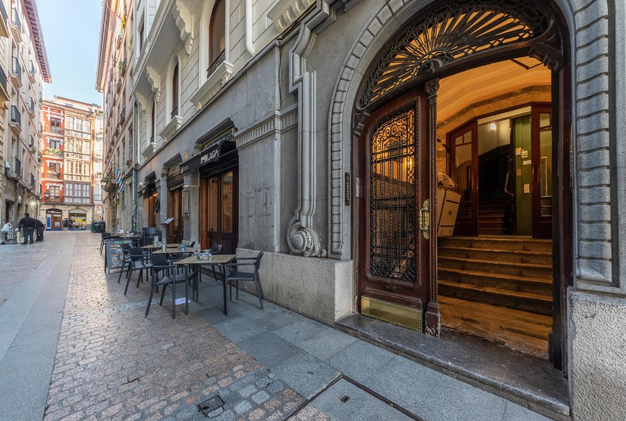 Apartamento En El Mismo Corazon Del Casco Viejo Bilbao Eksteriør bilde